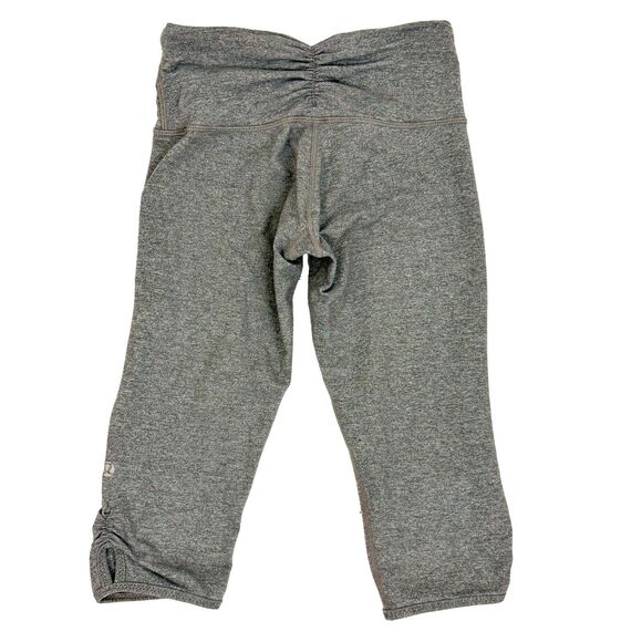 LULULEMON Dhanurasana Crop Leggings 2 Heathered Grey Ruched Side Capri EUC B12 - Picture 3 of 6